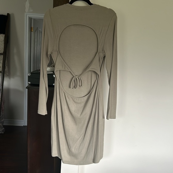 NWOT Dynamite Dress - Picture 2 of 2